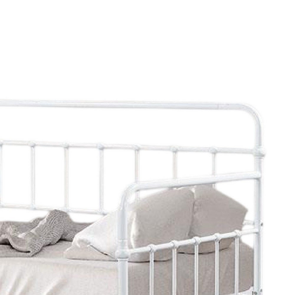 Tes Daybed with Pull Out Trundle, Classic White Metal Open Frame -BM332991