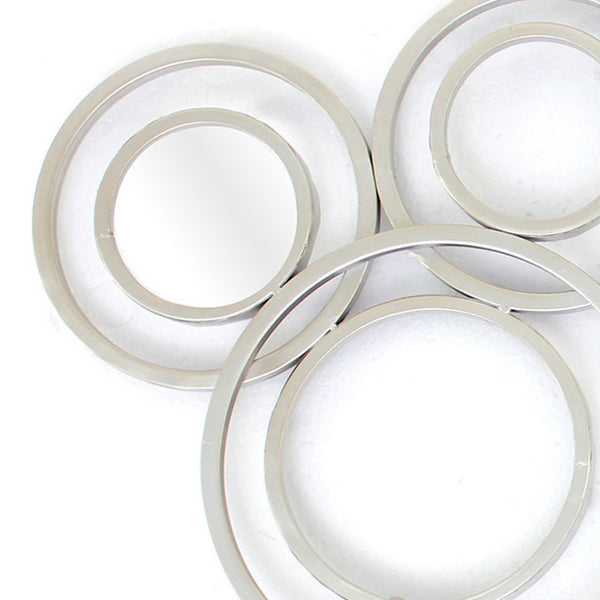 Contemporary Metal Wall Decor with Interlocking Multiple Circles, Silver - BM209110
