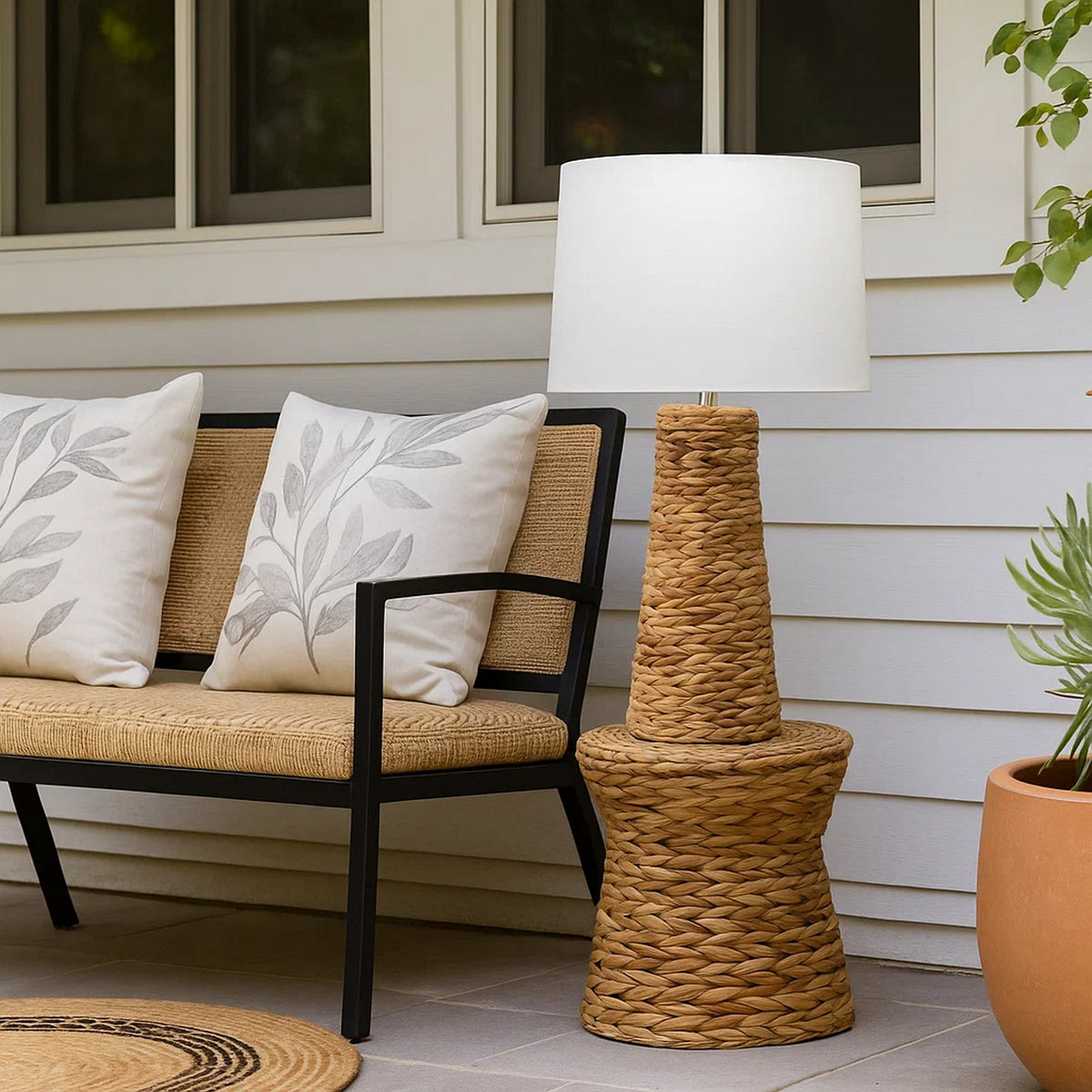 Table Lamp with Drum Shade and Seagrass Base, White and Brown  - BM241168