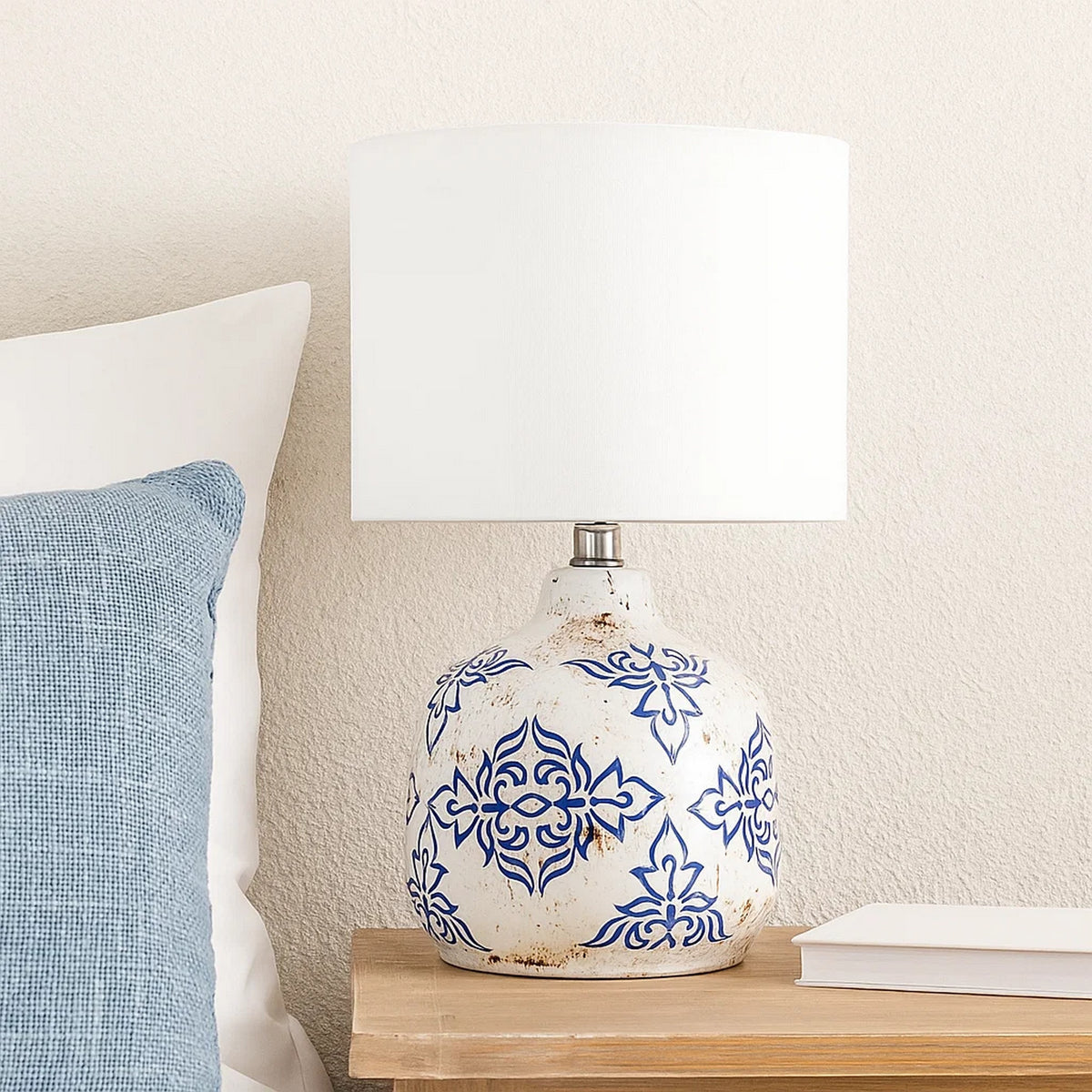 Table Lamp with Floral Pattern Ceramic Base, White  - BM241220