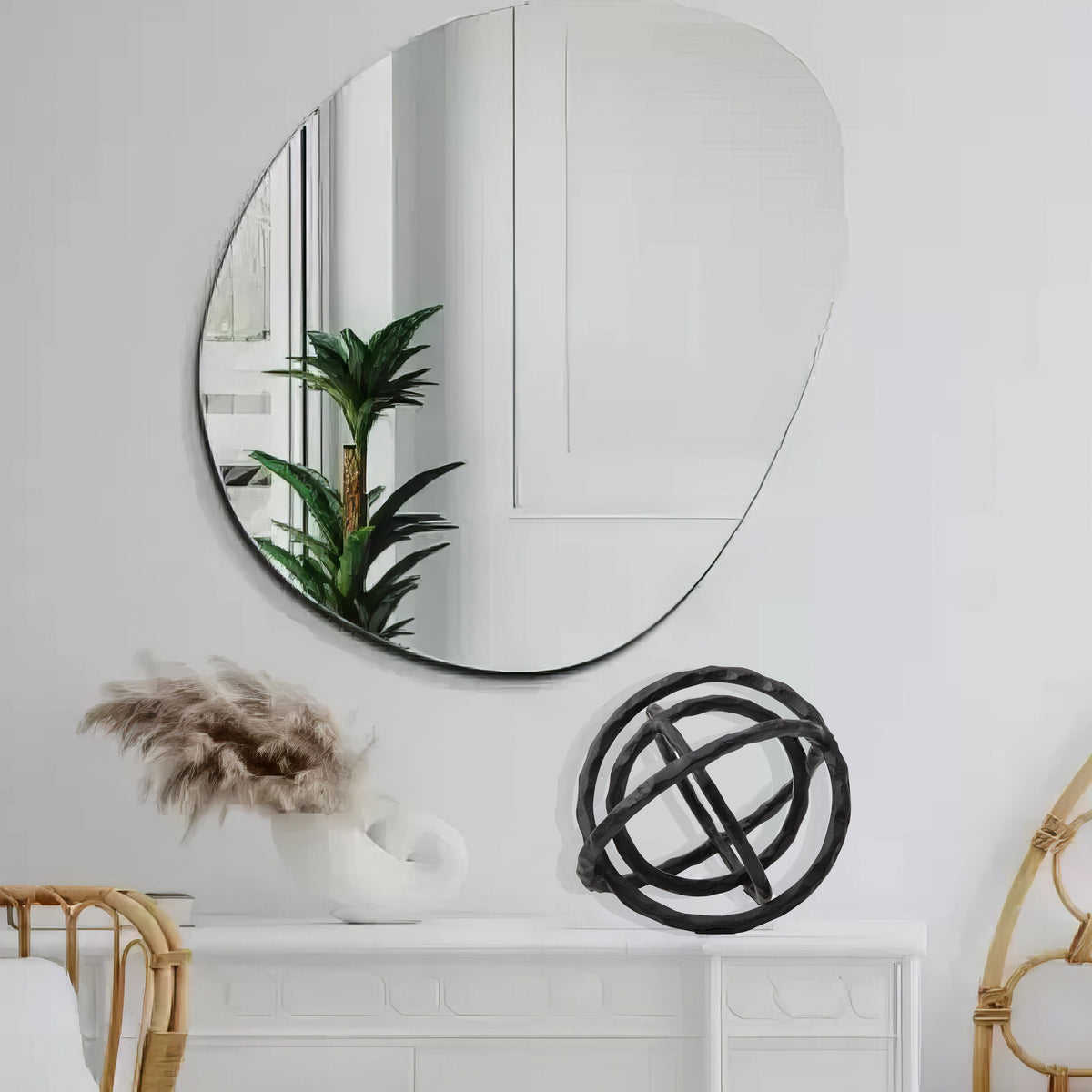 Lizy Sculpture Decor Set of 2 Interlocking Round Rings Black Cast Aluminium  - BM318932