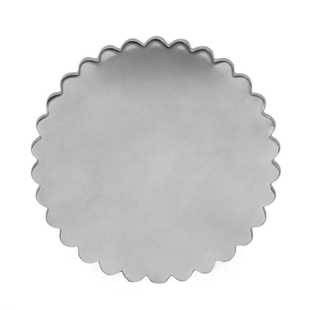 Accent Table with Flower Edges, 18 Inch Antique Style Silver Aluminum -BM323703