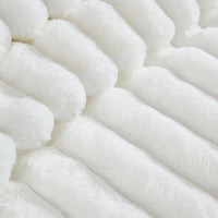 Sieno 4pc Queen Comforter Set, White Faux Fur and Micro Mink Backing -BM326667