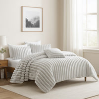 Sieno 4pc Queen Comforter Set, Gray Faux Fur and Micro Mink Backing -BM326670