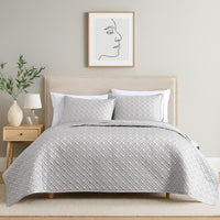 Keo 3pc Queen Coverlet Set, Reversible, Shams, Silver Silky Fabric -BM326714