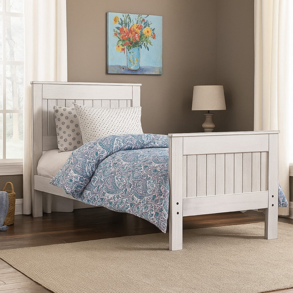 Waly Queen Bed, Farmhouse Plank Design, Classic White Solid Pine Wood - BM328854