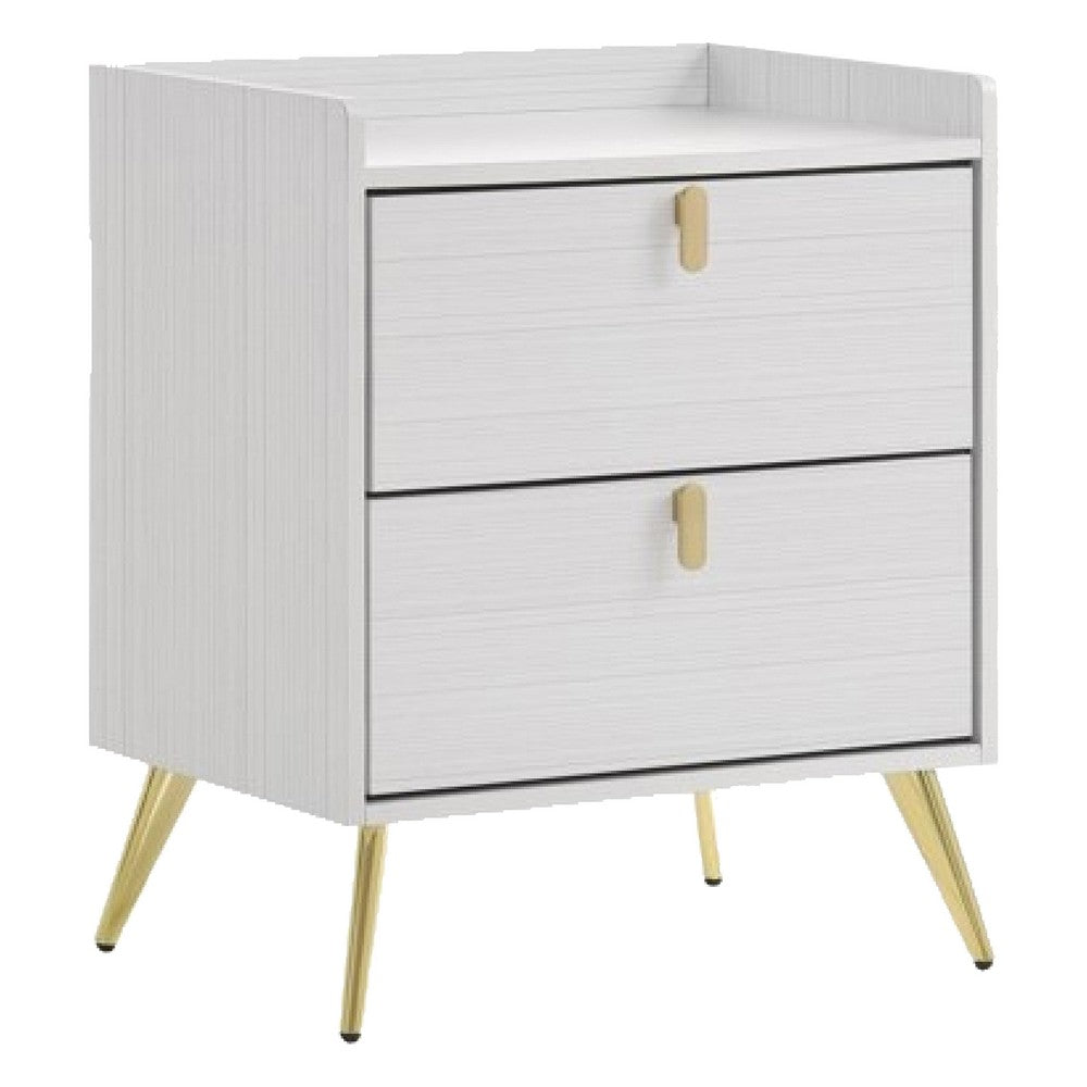 Mo Three Piece Full Size Bedroom Set, Gold Metal Oval Handles, Contemporary Black White - BM331134