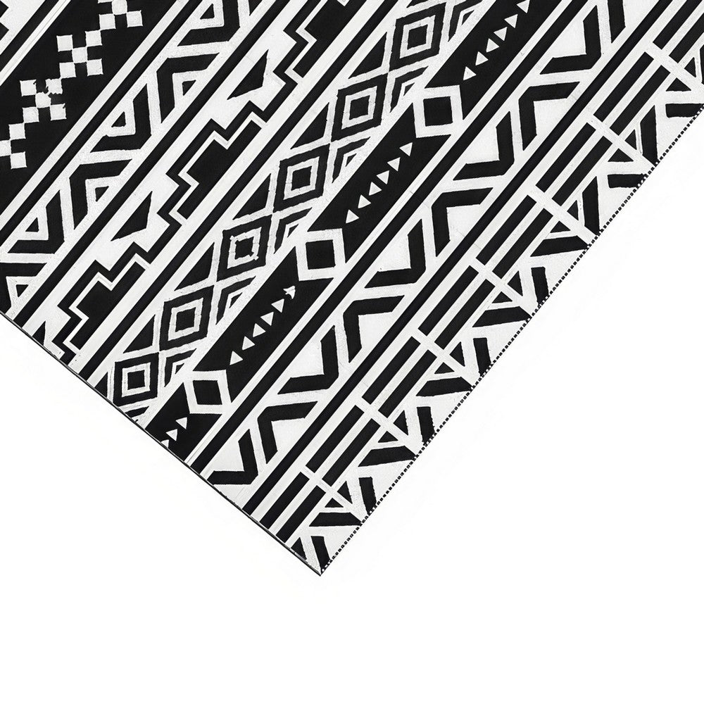 Mez 6x9 Medium Outdoor Rug, Black White Bohemian Geometric Pattern w Bag - BM350786