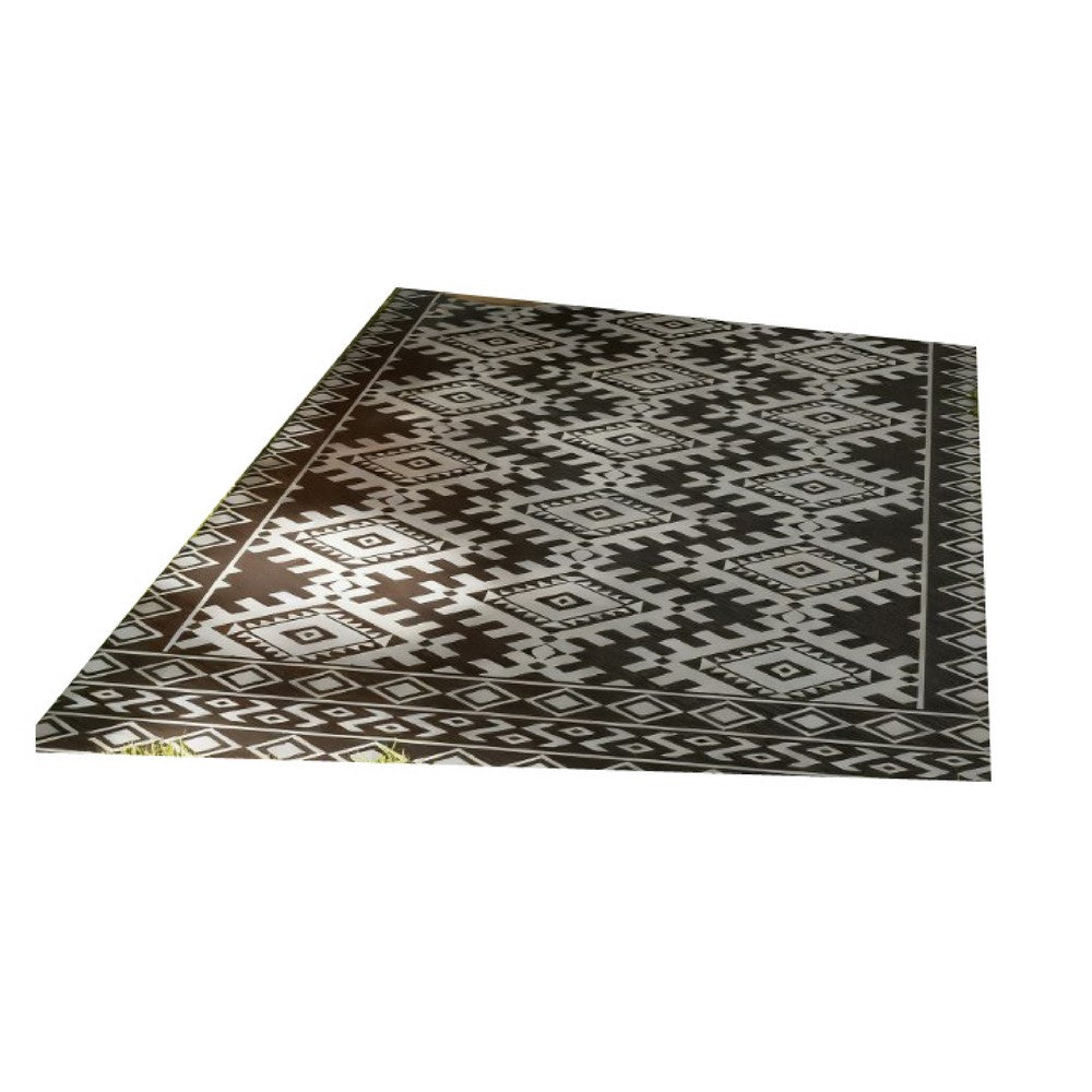 Elyz XL Outdoor Area Rug, Gray and White Tribal Design, 9x18 Waterproof - BM350797