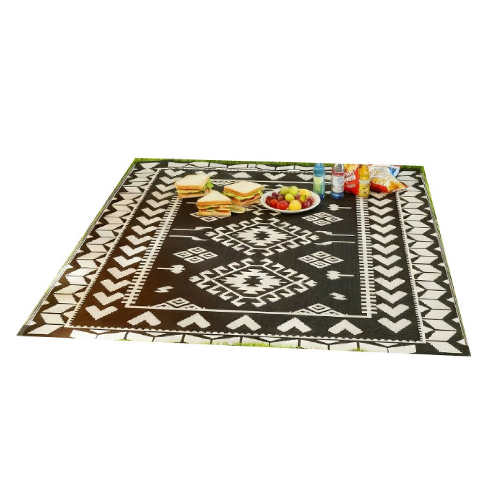 Pema Outdoor Area Rug, Black and White Patchwork, Large 8x10 Beach Rug - BM350800