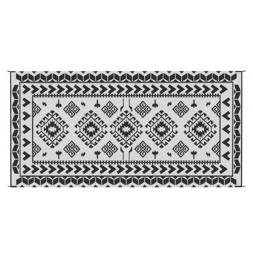 Pema XXL Outdoor Area Rug, Black and White Patchwork, Giant 9x18 Picnic Rug - BM350802