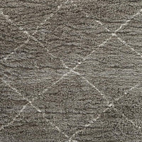 Wreno 8x10 Large Shag Area Rug with Cream Geometric Pattern, Gray PET
