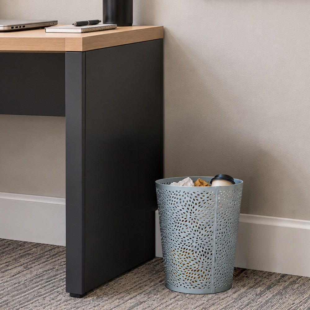 Josi 10 Inch Wastebasket Trash Can, Detailed Leaf Etching, Silver Finish - UPT-350835