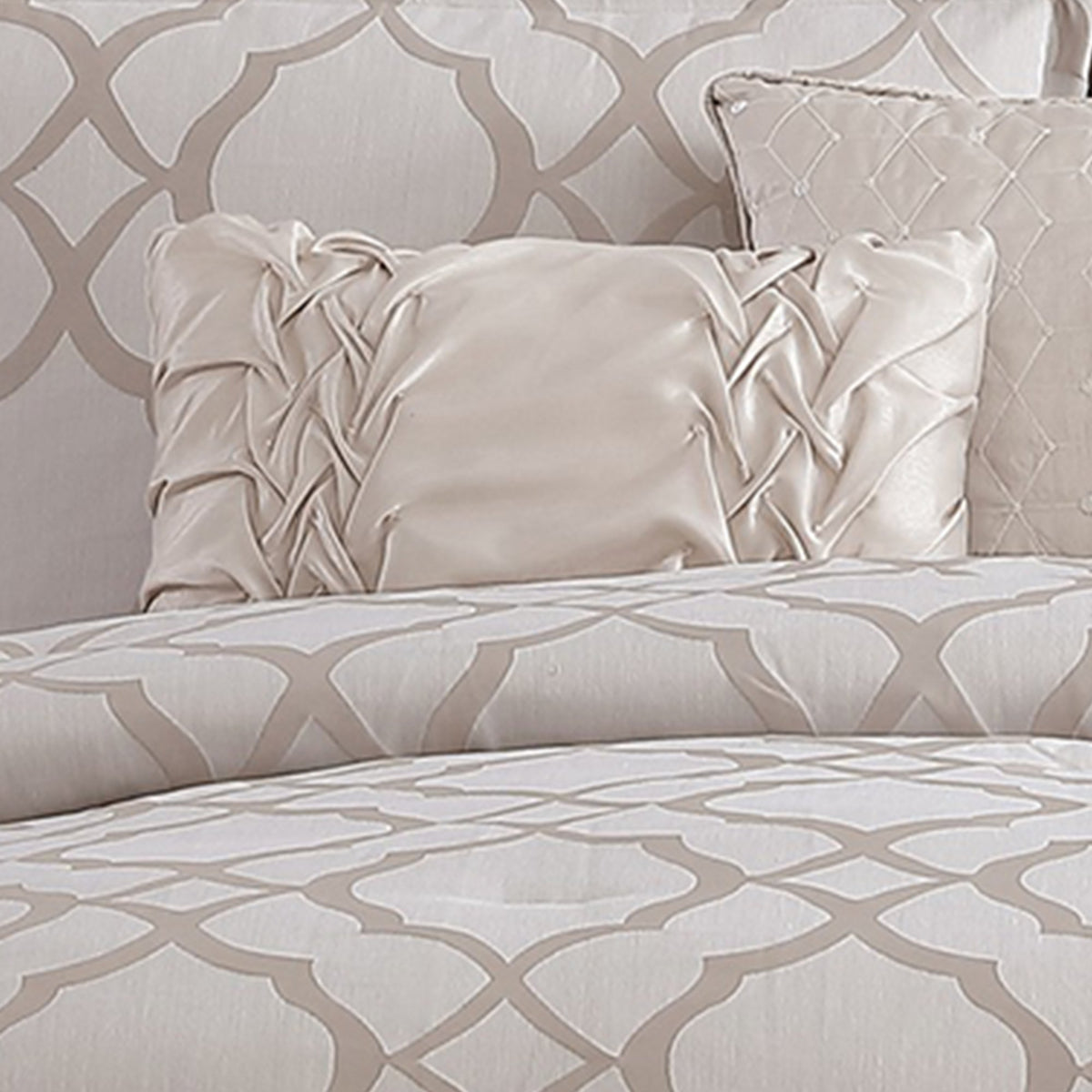 4-Piece Quatrefoil Sheet Set, King / Grey/White