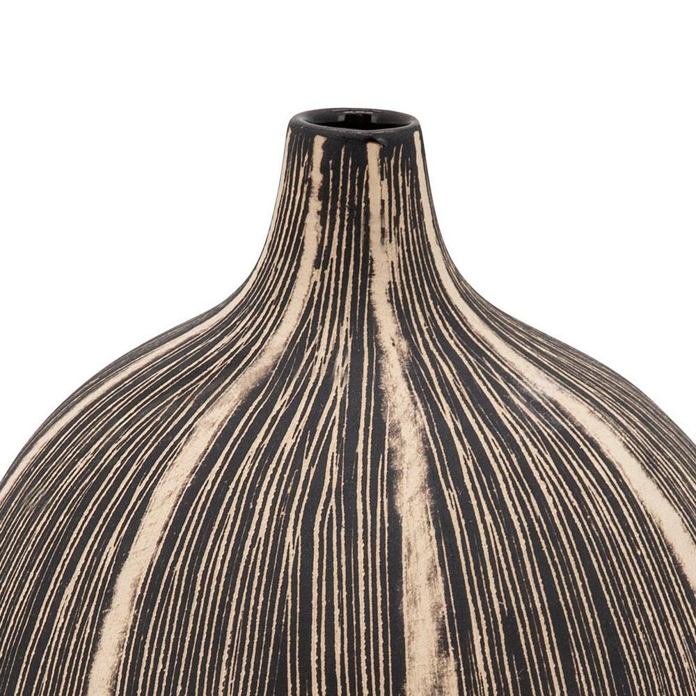 Bellied Shape Ceramic Vase with Textured Lines, Brown - BM238124