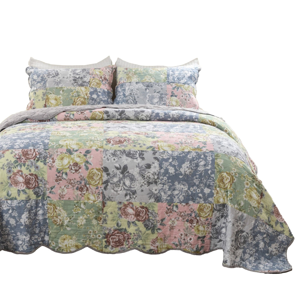 Eni 2 Piece Twin XL Cotton Quilt Set, Pastel Blue Flowers, Scalloped Edges - BM294301